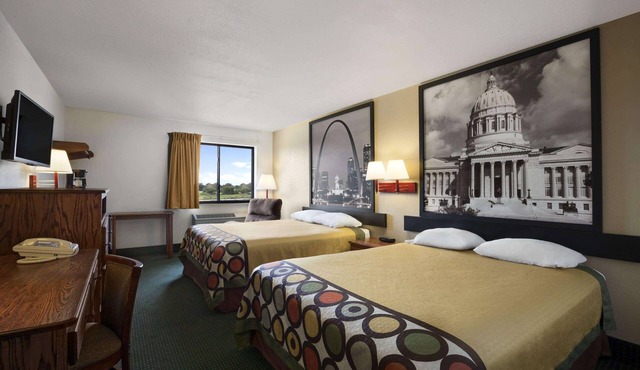 Super 8 by Wyndham Bowling Green