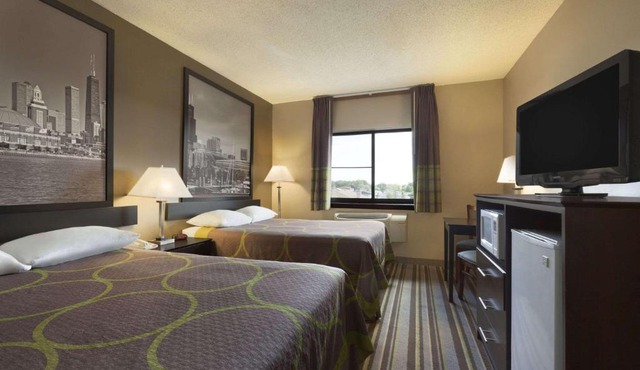 Super 8 by Wyndham Bridgeview/Chicago Area