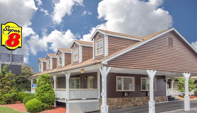 Super 8 by Wyndham Christiansburg