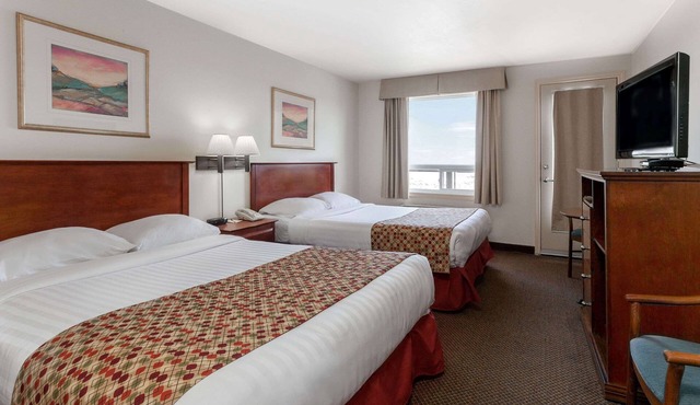 Super 8 by Wyndham Caraquet