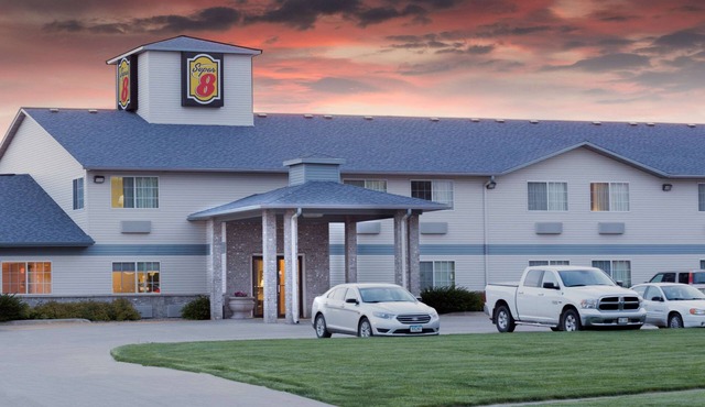 Super 8 by Wyndham Carroll/East