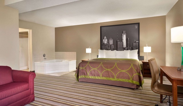 Super 8 by Wyndham Chambersburg I-81