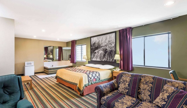 Super 8 by Wyndham Chanute