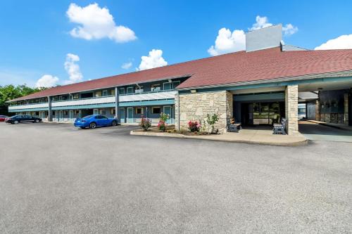 Super 8 by Wyndham Cincinnati-Springdale OH