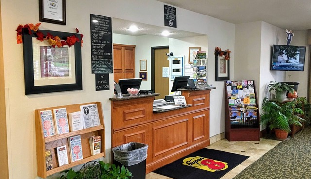 Super 8 by Wyndham Clearfield