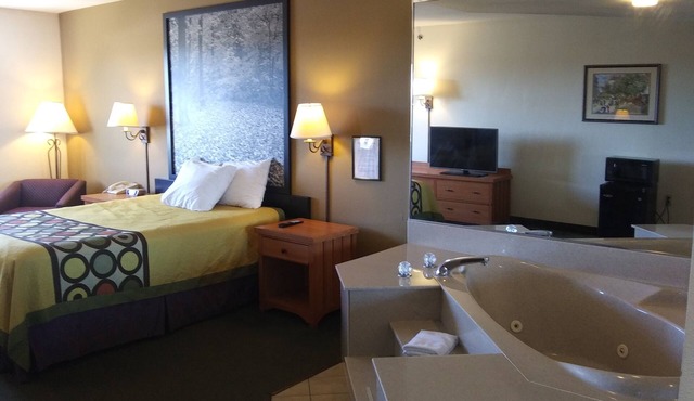 Super 8 by Wyndham Columbia East