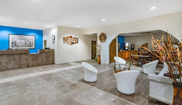 Super 8 by Wyndham Columbia