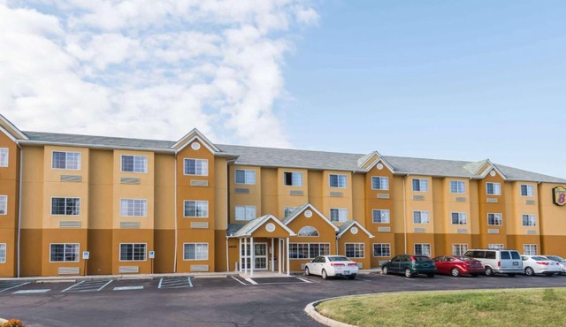 Super 8 by Wyndham Columbus West