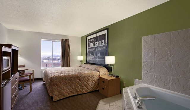 Super 8 by Wyndham Corydon