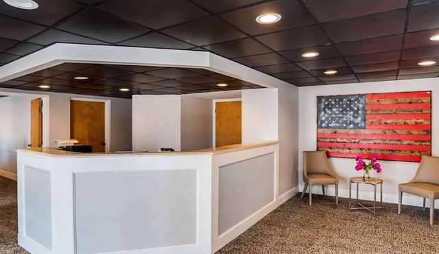 Super 8 by Wyndham Daleville/Fort Novosel