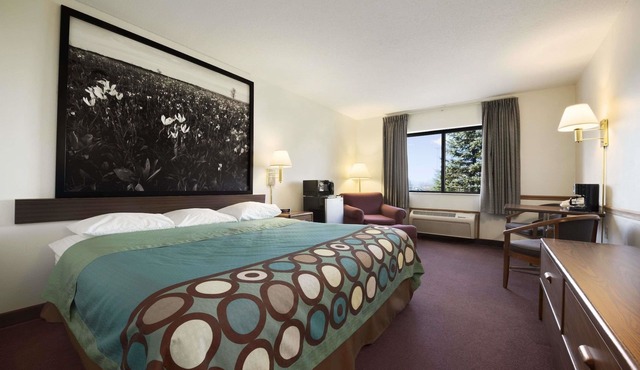 Super 8 by Wyndham Danville