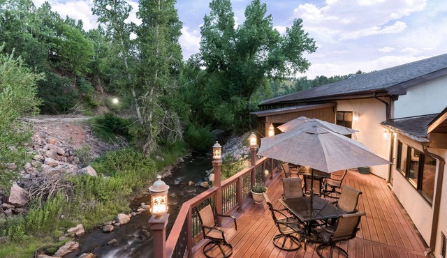 Super 8 by Wyndham Deadwood/Black Hills Area