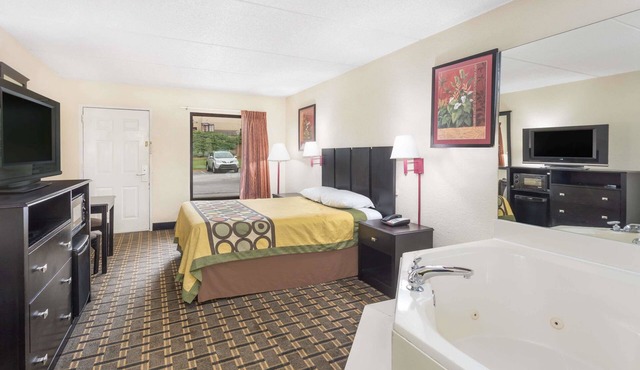 Super 8 by Wyndham Decatur/Lithonia/Atl Area