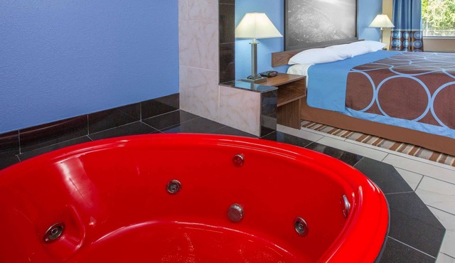 Super 8 by Wyndham Dothan