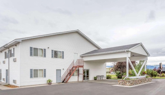 Super 8 by Wyndham Driggs