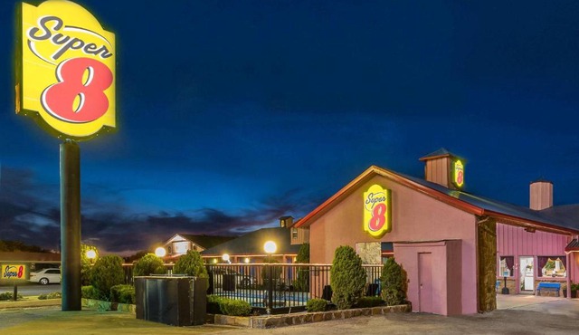 Super 8 by Wyndham Eastland