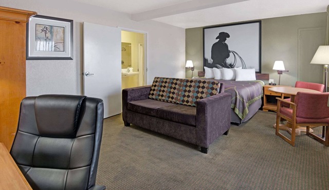 Super 8 by Wyndham El Paso Airport