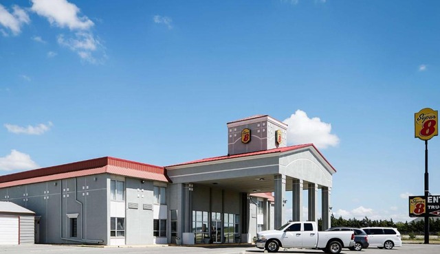 Super 8 by Wyndham Elk City
