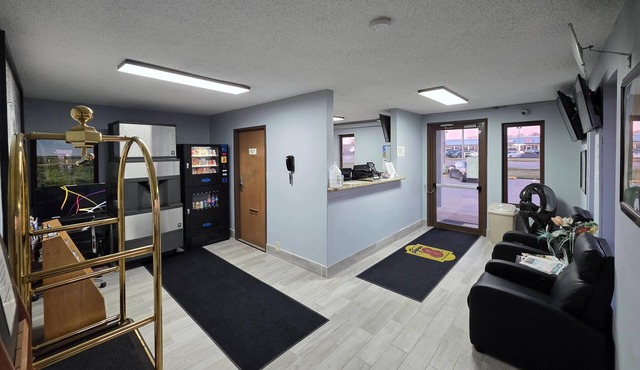 Super 8 by Wyndham Emporia