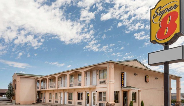 Super 8 by Wyndham Evanston