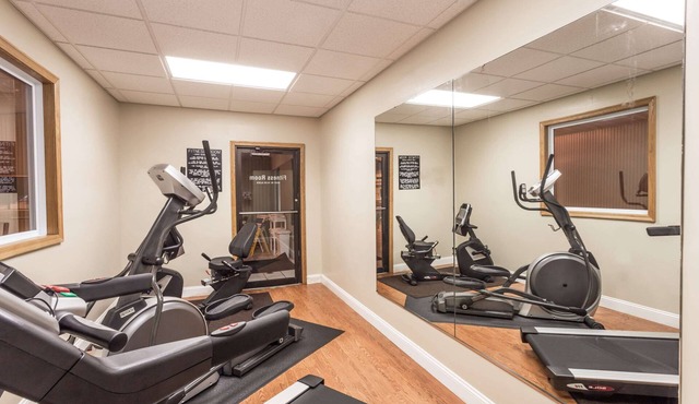 Super 8 by Wyndham Gallipolis Pt Pleasant Area