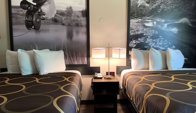 Super 8 by Wyndham Greeley