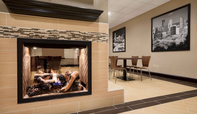 Super 8 by Wyndham Hershey Chocolate Avenue