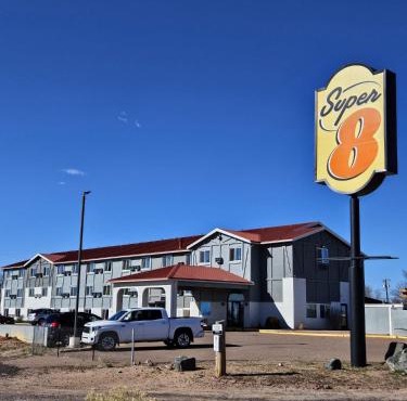 Super 8 by Wyndham Holbrook