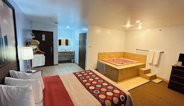 Super 8 by Wyndham Imlay City