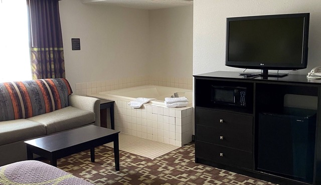 Super 8 by Wyndham Independence IA