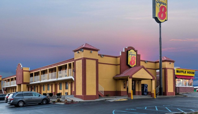 Super 8 by Wyndham Indianapolis/Southport Rd