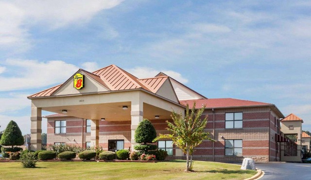 Super 8 by Wyndham Jacksonville AR