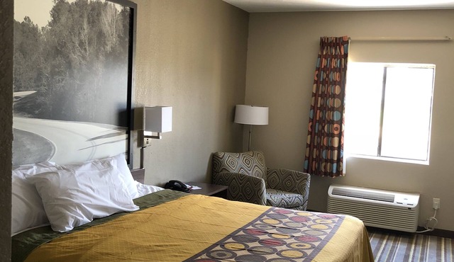 Super 8 by Wyndham Jackson/Ridgeland