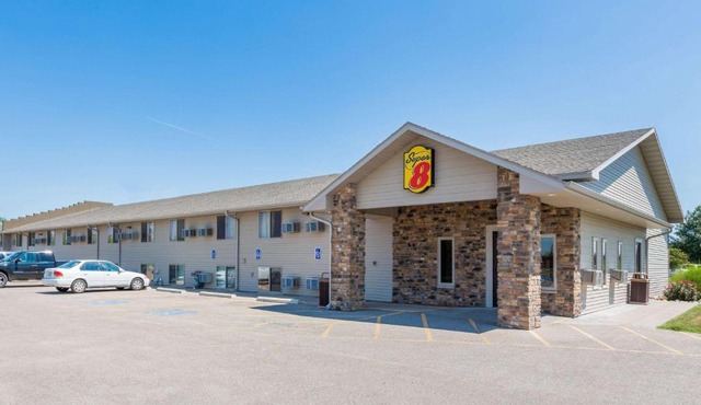 Super 8 by Wyndham Kearney