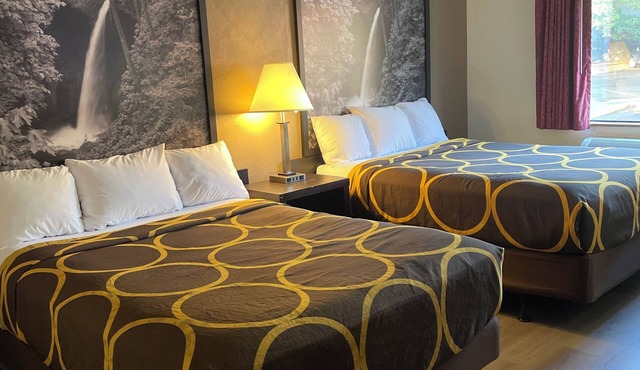 Super 8 by Wyndham Lacey Olympia Area