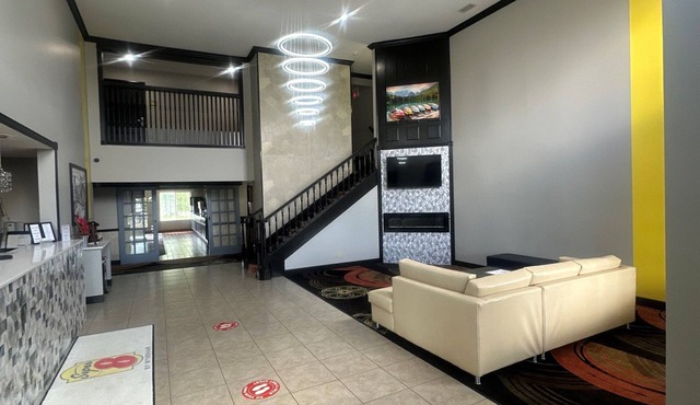 Super 8 by Wyndham Lake of the Ozarks