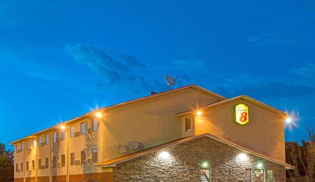 Super 8 by Wyndham Las Cruces University Area