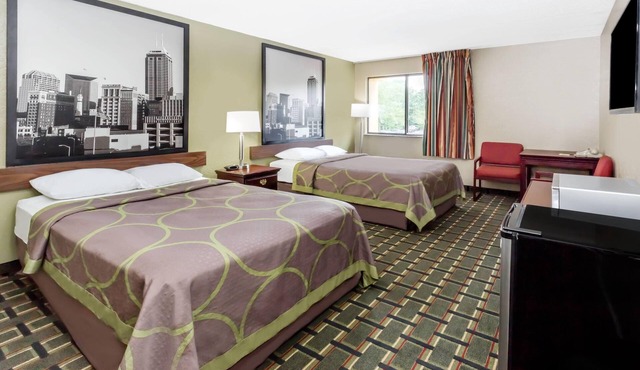 Super 8 by Wyndham Logansport