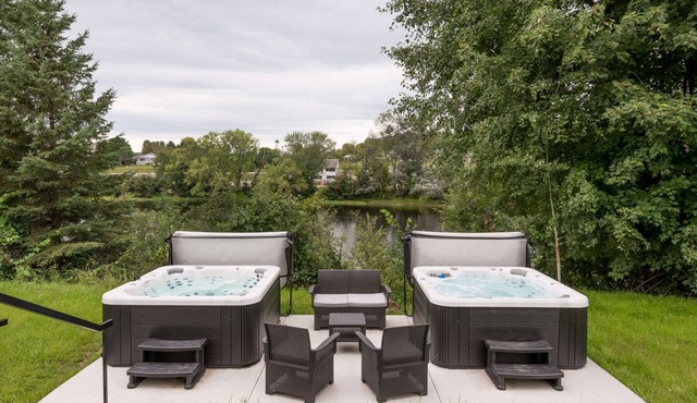 Super 8 by Wyndham Mont Laurier