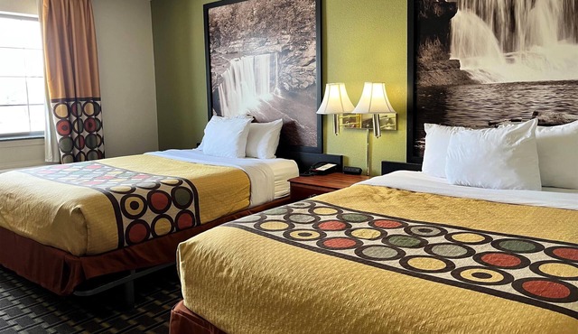 Super 8 by Wyndham Madison IN