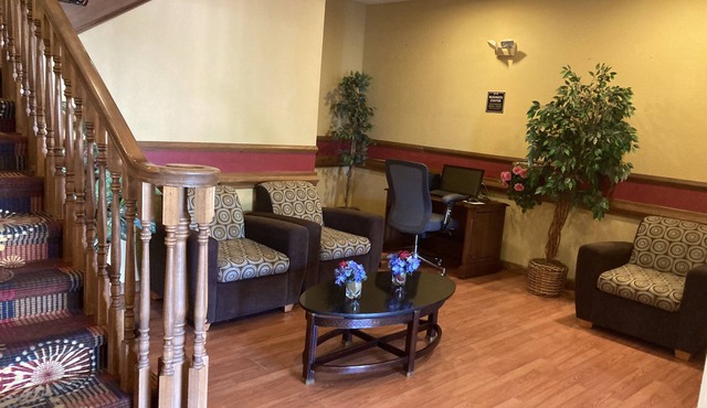 Super 8 by Wyndham Martinsville