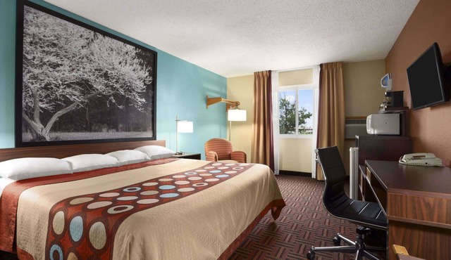Super 8 by Wyndham Marion