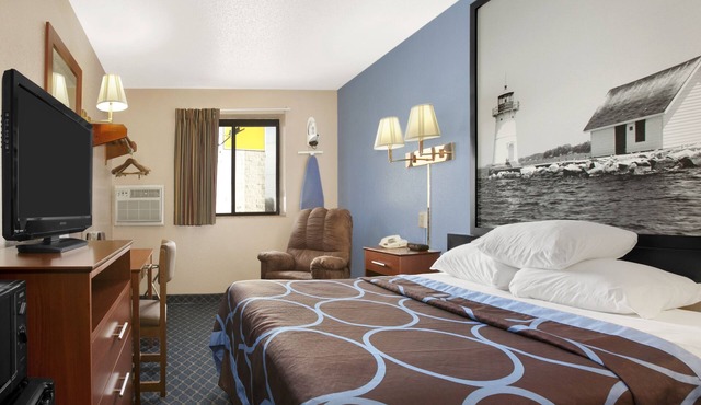 Super 8 by Wyndham Massena NY