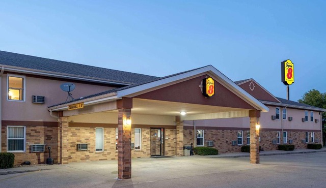 Super 8 by Wyndham Mattoon