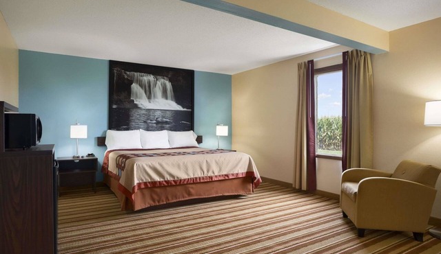 Super 8 by Wyndham Mattoon