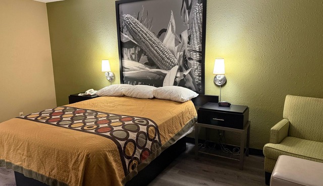 Super 8 by Wyndham Mendota I-39