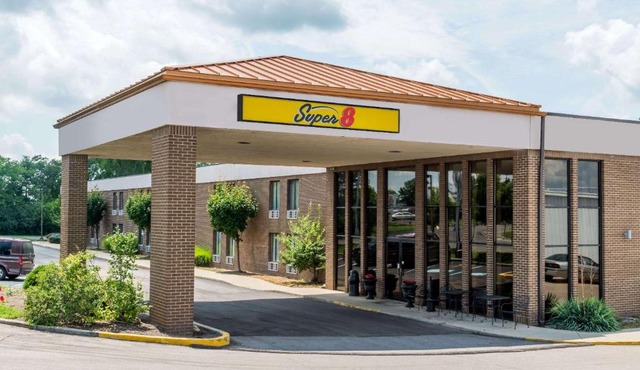 Super 8 by Wyndham Miamisburg Dayton S Area OH