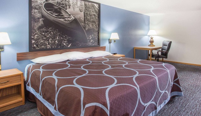 Super 8 by Wyndham Monmouth IL