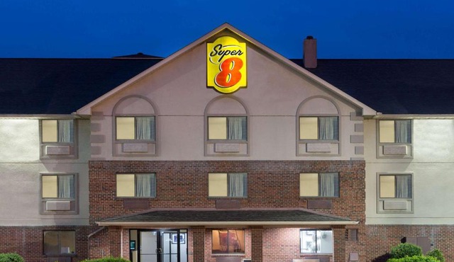 Super 8 by Wyndham Morgantown