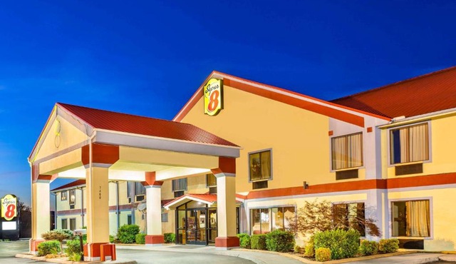 Super 8 by Wyndham Morristown/South